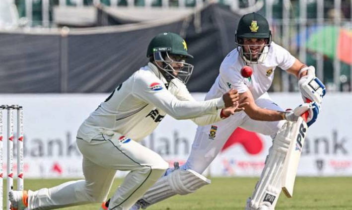 2nd Test: South Africa beat Pakistan by 8 wickets to level series 1-1 