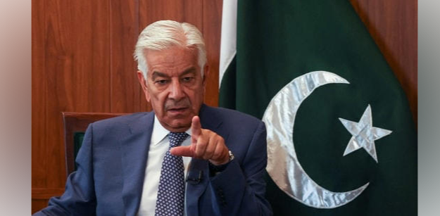 Khawaja Asif warns of possible 'open war' with Afghanistan if talks collapse