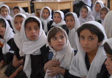 Afghanistan's education system faces 'worsening crisis', warn UNICEF and UNESCO
