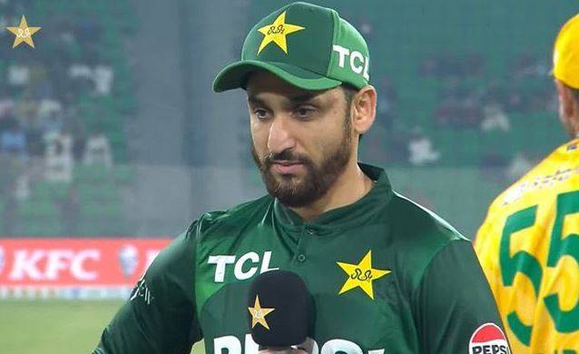 2nd T20: Pakistan win toss, decide to field first against South Africa