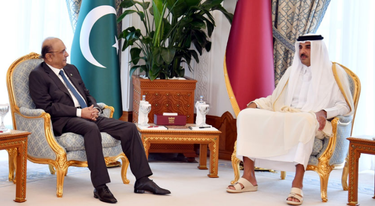 In meeting with Qatri Emir, President Zardari offers expansion of defence collaboration