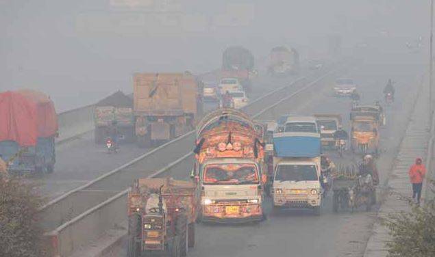 LHC orders Punjab govt to take action against smoke-emitting vehicles