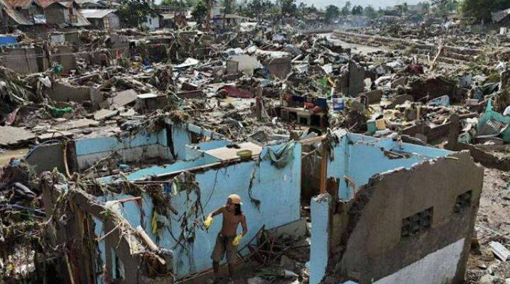 At least 140 people killed after Typhoon Kalmegi causes severe destruction in Philippines 