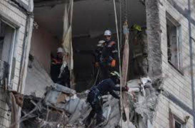 Russian missile, drone strikes kill 6 in Ukraine
