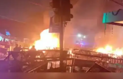 At least 8 killed in explosion near Red Fort in India's New Delhi