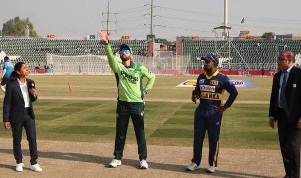 2nd ODI: Pakistan win toss, field first against Sri Lanka 