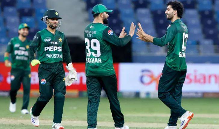 T20I tri-series: Pakistan win toss, elect to field first against Zimbabwe 