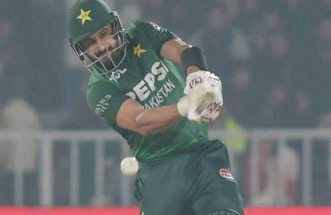 T20I tri-series: Pakistan beat Sri Lanka by 7 wickets