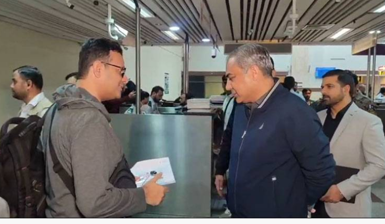 Interior Minister Naqvi visits Lahor airport, reviews passengers’ facilitation, immigration process