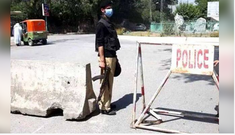 North Waziristan assistant commissioner among 4 martyred in armed attack on vehicle in Bannu