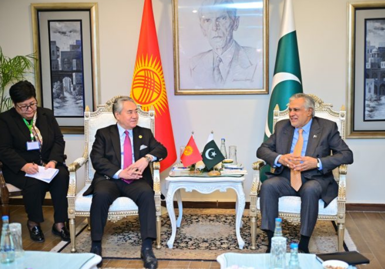 DPM Dar, Kyrgyz FM reaffirm commitment to strengthen bilateral cooperation in diverse sectors 