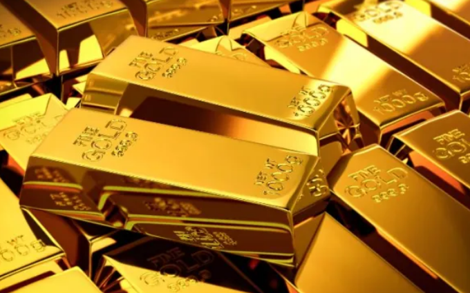 Gold price decreases by Rs4,000 per tola in Pakistan