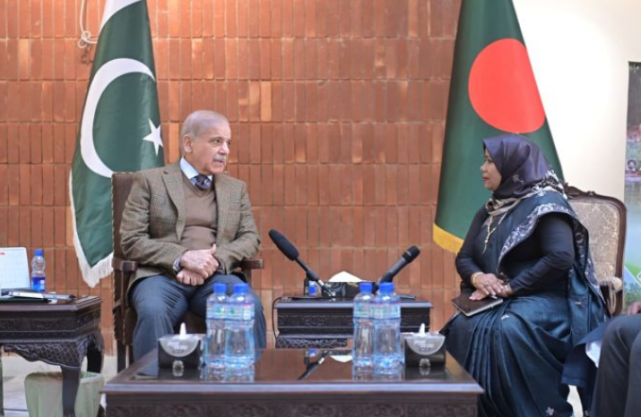 PM Shehbaz visits Bangladesh High Commission to condole Khaleda Zia's death
