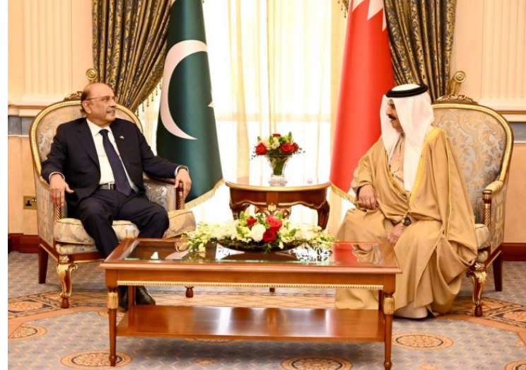 Manama: President Zardari, Bahrain's King discuss defence cooperation, regional and global matters