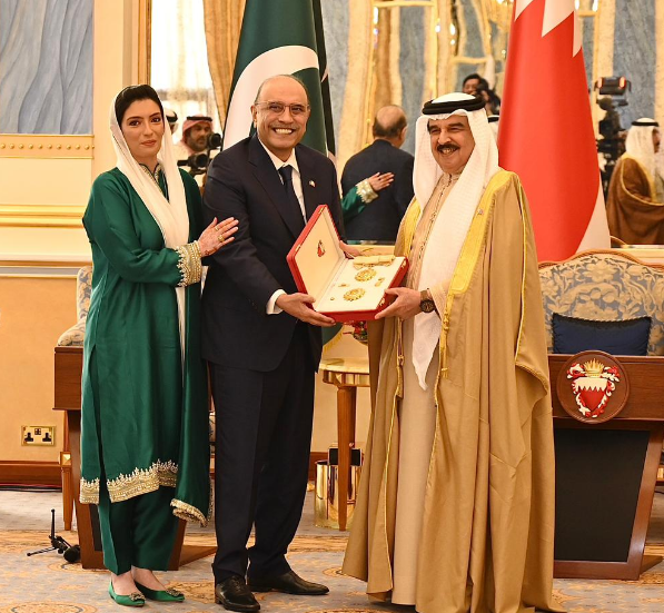President Zardari receives Bahrain’s top honour for strengthening bilateral ties 