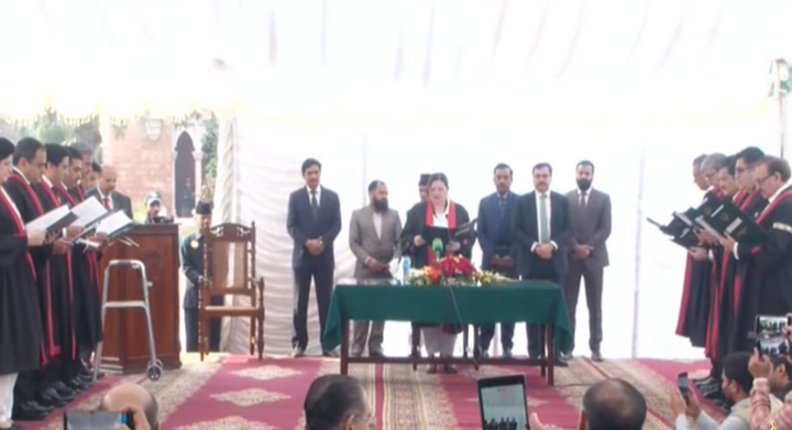 Newly confirmed 11 judges of Lahore High Court take oath