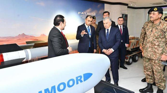 Uzbekistan President visits GIDS, gets briefing on Pakistan's defence capabilities 