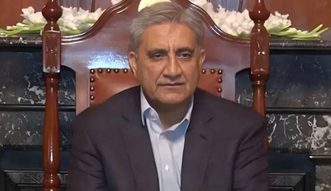 Former COAS Qamar Javed Bajwa receives treatment at CMH after fall at residence: ISPR
