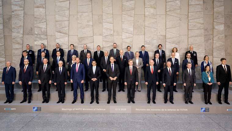 At NATO defense meeting, UK pledges $205 million aid to Ukraine