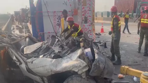 At least 13 killed, several injured in bus, oil tanker collision on M9 Motorway near Karachi