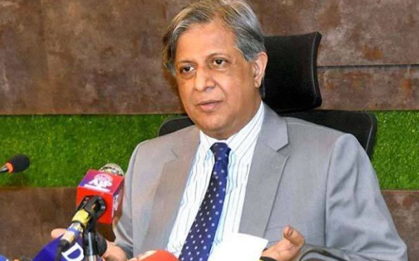 Law Minister Tarar says medical team is 'fully satisfied' with PTI founder’s eye treatment