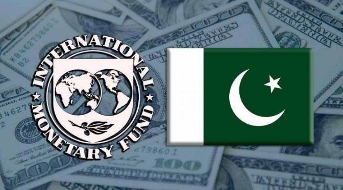 IMF urges Pakistan to secure one-year rollover of $2bn UAE deposit