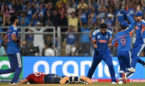 India beat England by 7 runs to reach T20 World Cup final
