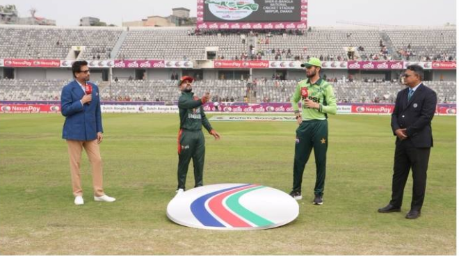 2nd ODI: Bangladesh win toss, decide to field first against Pakistan 