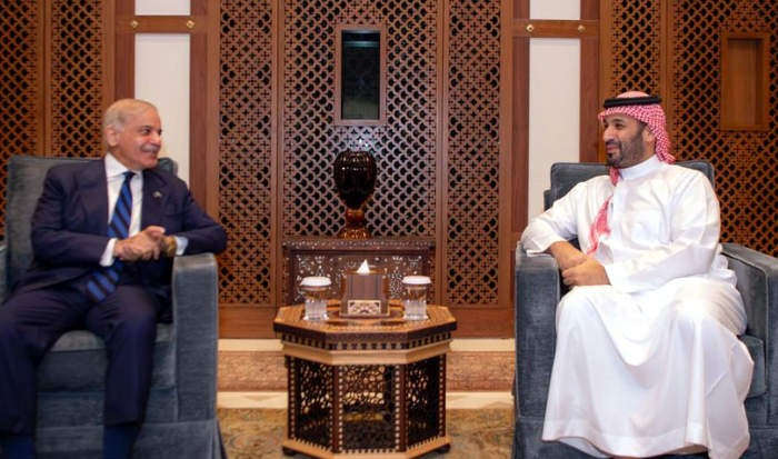 In meeting with Saudi Crown Prince, PM Shehbaz reiterates Pakistan's full solidarity during challenging times