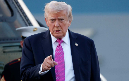 Trump warns Nato faces 'very bad' future if allies fail to help secure strait of Hormuz