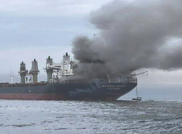 Iran considers transit fees on ships in Hormuz Strait, lawmaker says