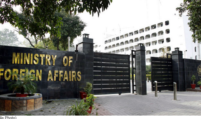 Pakistan condemns attacks on Saudi Arabia, extends condolences and solidarity