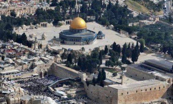 Pakistan strongly condemns storming of Al-Aqsa mosque by of Israeli forces, calls It violation of international law