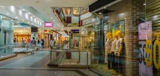 Fuel-saving measures: Notification issued for closure of Islamabad markets, malls at 8pm
