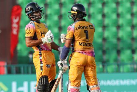 PSL 11: Peshawar Zalmi defeat Karachi Kings by 7 wickets