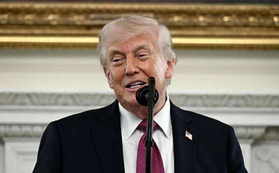 Trump orders US Navy to 'shoot and kill' boats laying mines in strait of Hormuz