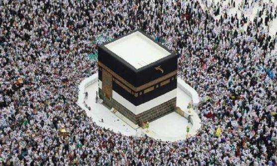 Saudi Arabia reverses ban, allows children aged 12, above for Hajj