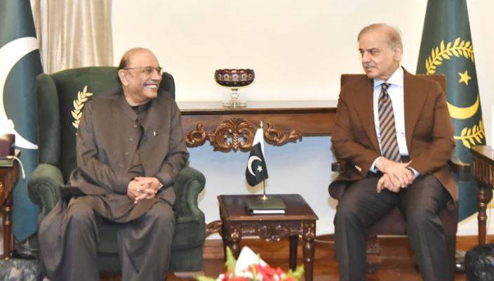 President Zardari, PM Shehbaz discuss evolving regional situation, reaffirm commitment to national security