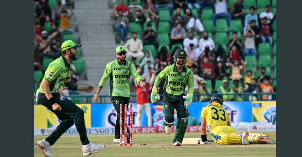 3rd ODI: Australia set 158-run target for Pakistan 