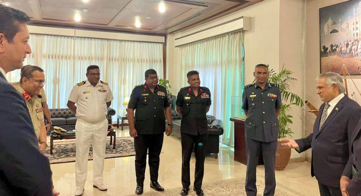 Pakistan attaches great importance to stronger ties with Sri Lanka: DPM Dar