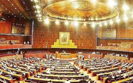 NA passes unanimous resolution appreciating Pakistan's tireless efforts for US-Iran agreement