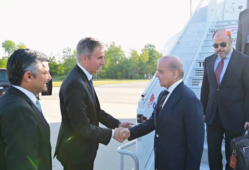 PM Shehbaz, Field Marshal Munir in Switzerland to attend high-level talks on Islamabad MoU implementation