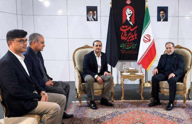 Field Marshal Asim Munir meets Iranian FM Abbas Araghchi in Tehran
