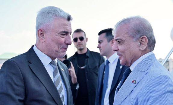 PM Shehbaz in Istanbul on a 2-day official visit to Turkiye 