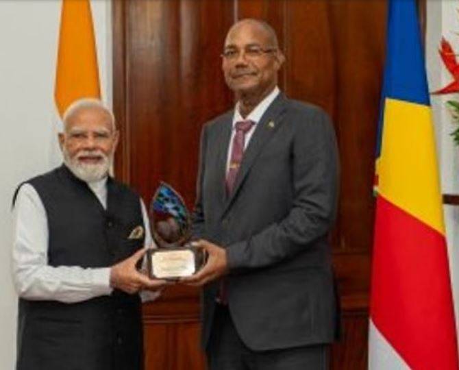Modi's overseas awards draw fresh controversy in India:report