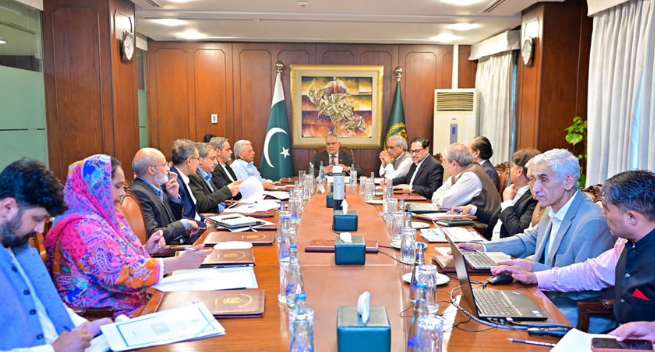 DPM Dar reaffirms govt's commitment to ensuring uninterrupted sugar supply