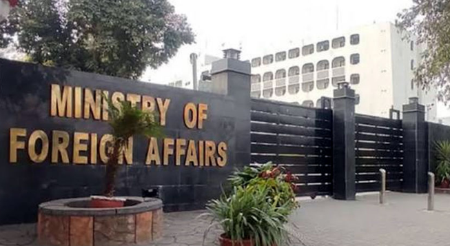 Pakistan condemns Indian defense minister's remarks on Kashmir dispute