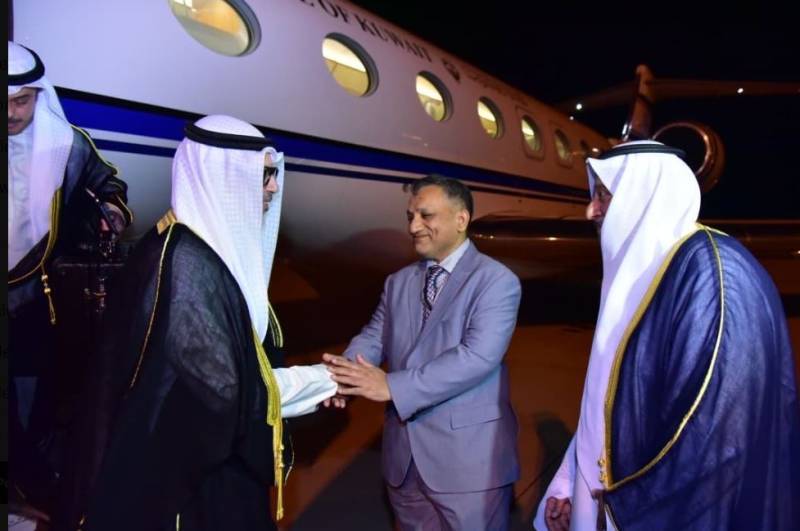 Kuwaiti FM in Pakistan on official visit