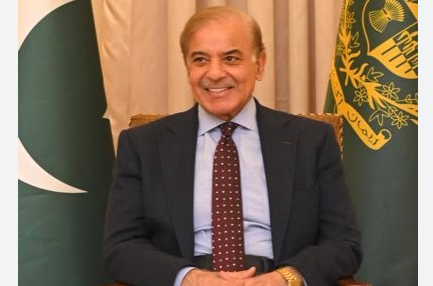 PM Shehbaz felicitates successful PML-N candidates in second phase of AJK polls, vows development in region 