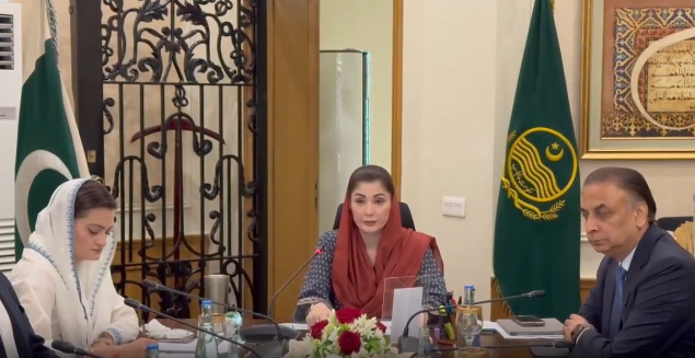 CM Maryam directs timely completion of all water filtration plants' projects in Punjab